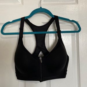Incredible Victoria’s Secret sports bra size 34 D